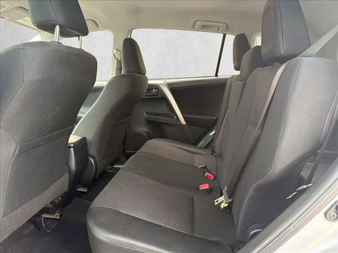 Used 2014 Toyota RAV4 LE FWD image 22