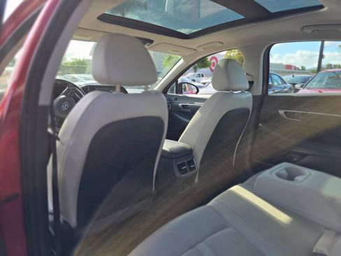 Used 2020 Hyundai Sonata SEL w/ Premium + Sunroof Package FWD image 16