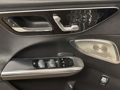 Used 2022 Mercedes-Benz C 300 4MATIC Sedan w/ Pinnacle Trim Package image 13