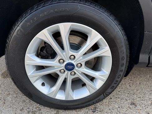 Used 2018 Ford Escape SE FWD image 35