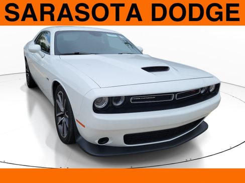 Used 2023 Dodge Challenger R/T RWD image 1