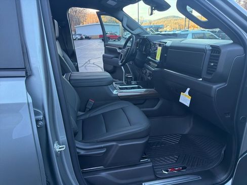 New 2026 Chevrolet Silverado 1500 LT image 12