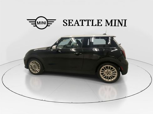 New 2026 MINI Cooper 2-Door Hardtop FWD image 7