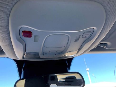 Used 2021 Jeep Renegade Sport image 31