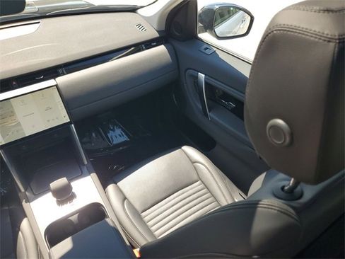 New 2025 Land Rover Discovery Sport S image 16