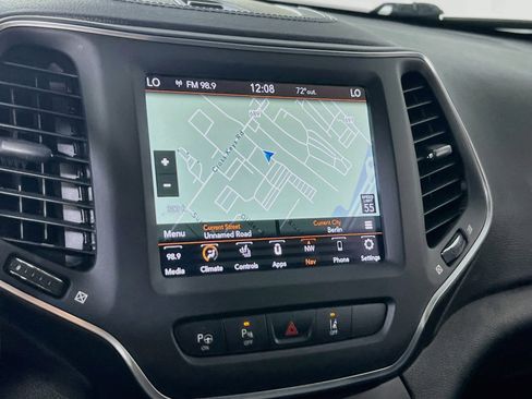 Used 2023 Jeep Cherokee Altitude Lux w/ Lux Elite Package AWD/4WD image 13