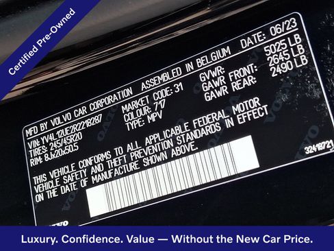 Certified 2024 Volvo XC40 B5 Plus w/ Climate Package AWD/4WD image 29