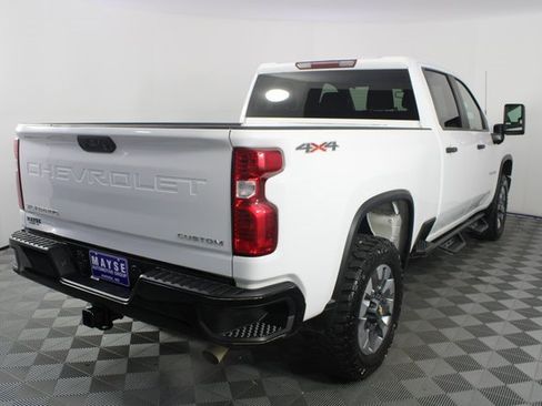 Used 2022 Chevrolet Silverado 2500 Custom w/ Custom Value Package image 23