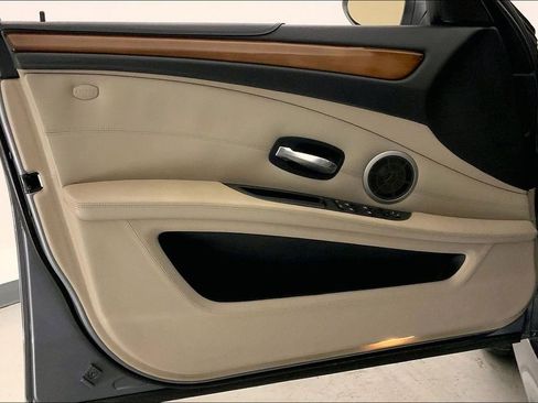 Used 2008 BMW M5 Base image 24