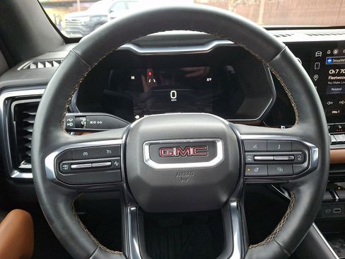 Used 2023 GMC Canyon AT4 w/ AT4 Premium Package image 19