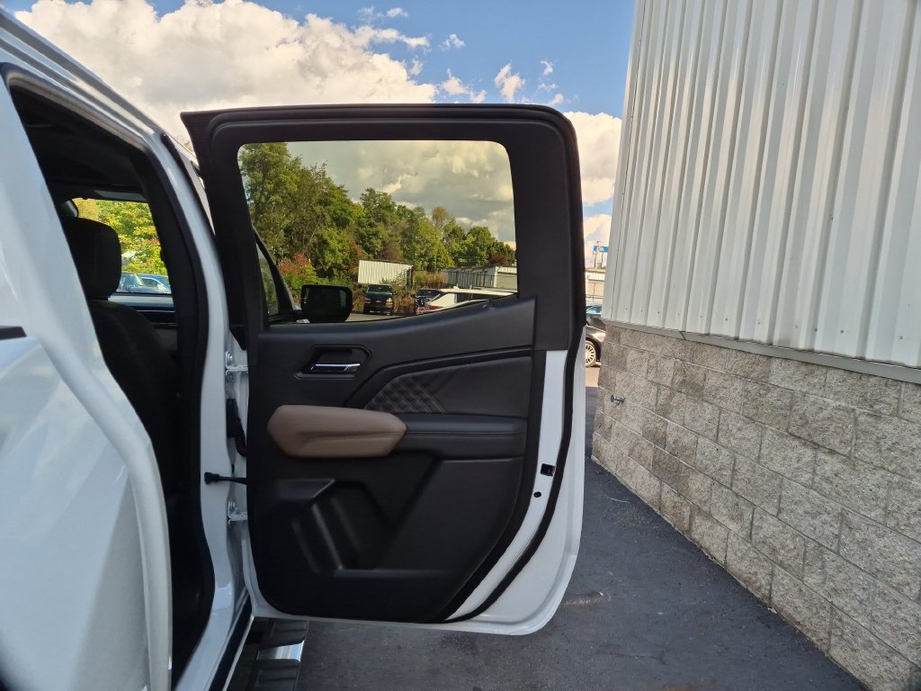 New 2026 GMC Canyon Denali AWD/4WD image 33