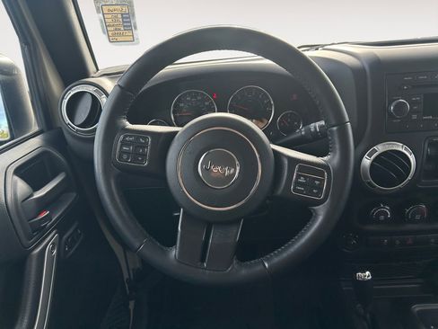 Used 2017 Jeep Wrangler Unlimited Sahara w/ Max Tow Package image 14