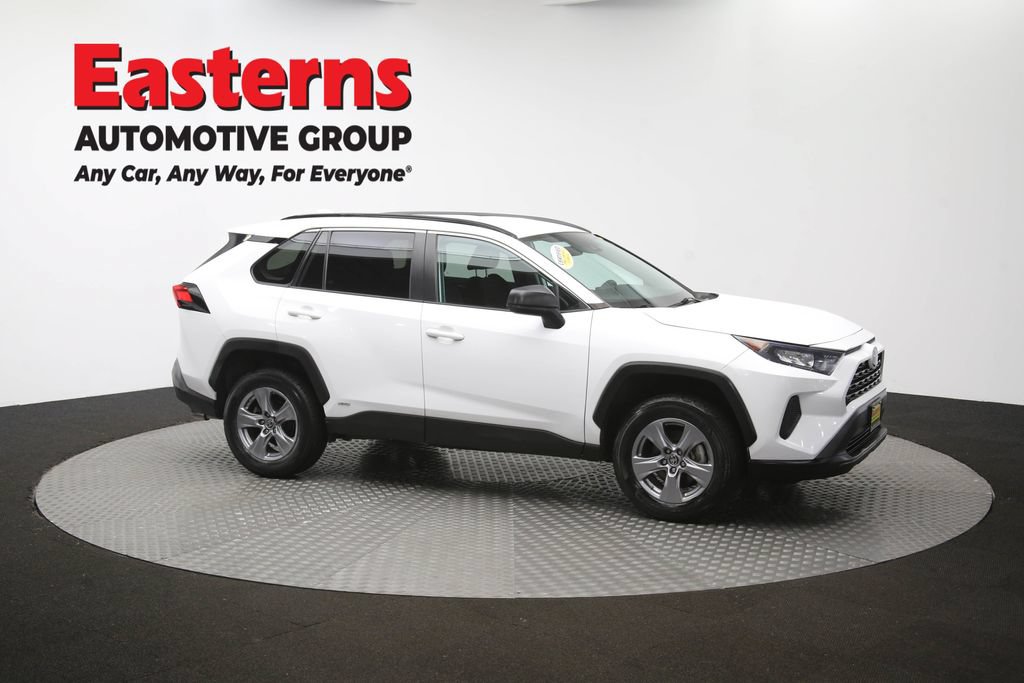Used 2022 Toyota RAV4 LE AWD/4WD image 49
