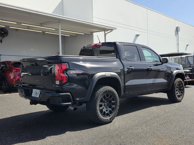 Used 2024 Chevrolet Colorado Trail Boss w/ Technology Package AWD/4WD image 6