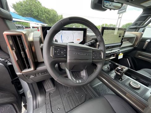 New 2025 GMC Hummer EV 3X AWD/4WD image 12