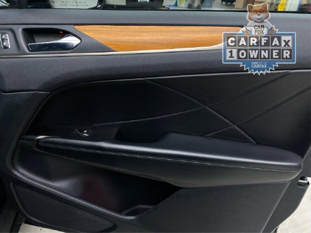 Used 2019 Lincoln MKC Select w/ Select Plus Package AWD/4WD image 26