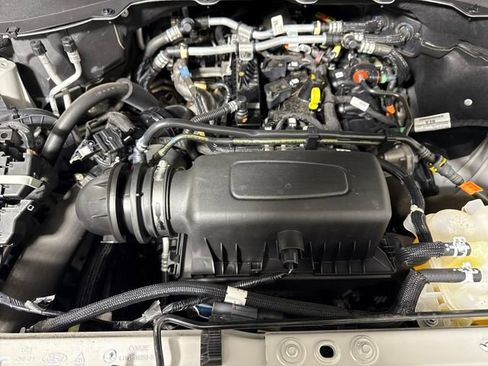 Used 2023 Ford Explorer XLT w/ Equipment Group 202A image 30