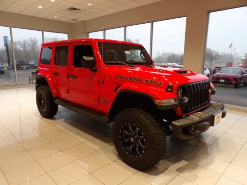 Used 2022 Jeep Wrangler Unlimited Rubicon w/ Trailer Tow Package AWD/4WD image 3