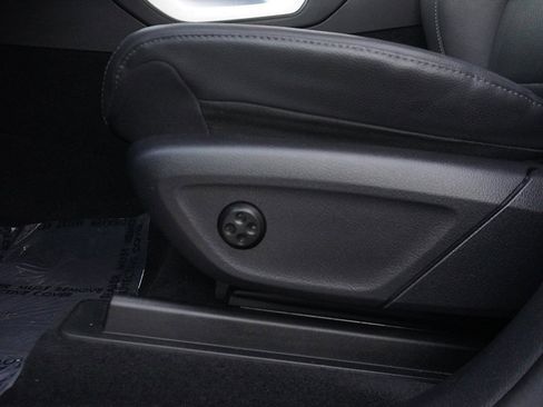 Used 2022 Mercedes-Benz GLE 350 4MATIC image 35