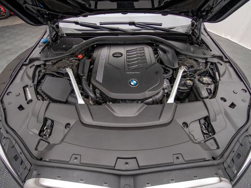 Used 2020 BMW 740i xDrive AWD/4WD image 33