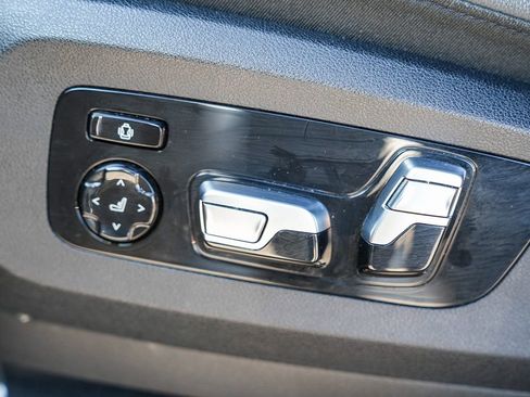 Used 2020 BMW X5 xDrive40i w/ Luxury Seating Package image 24