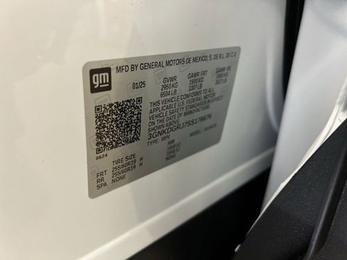 New 2025 Chevrolet Blazer EV LT w/ Midnight/Sport Edition image 34