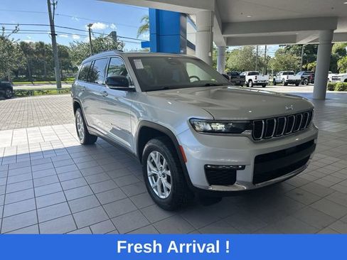 Used 2023 Jeep Grand Cherokee L Limited RWD image 20