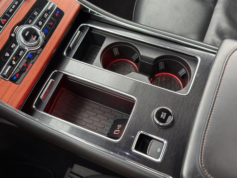 Used 2024 Lincoln Aviator Reserve AWD/4WD image 21