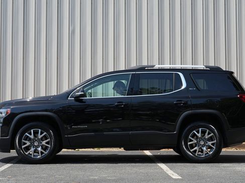 Used 2023 GMC Acadia SLT FWD image 8