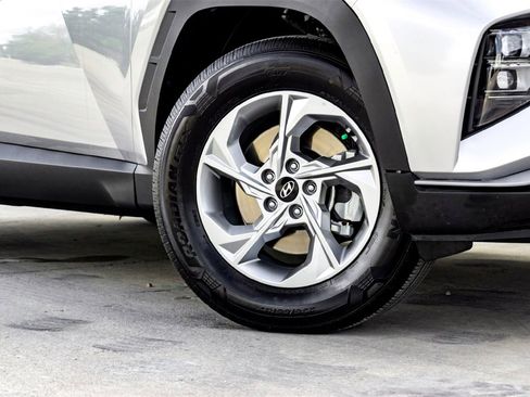 Used 2024 Hyundai Tucson SEL image 2