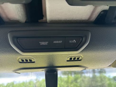 Used 2023 Jeep Gladiator Sport AWD/4WD image 21