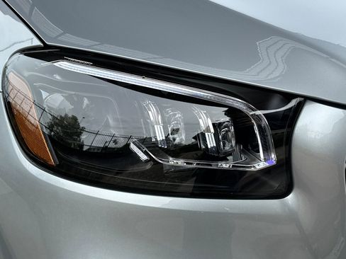 New 2026 Mercedes-Benz GLS 450 4MATIC image 10