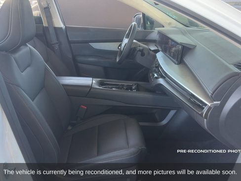 Used 2025 Nissan Murano SL w/ Cargo Package AWD/4WD image 13