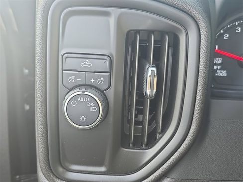 Used 2025 Chevrolet Silverado 1500 Custom image 20