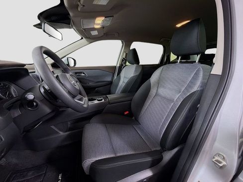 Used 2023 Nissan Rogue SV AWD/4WD image 12