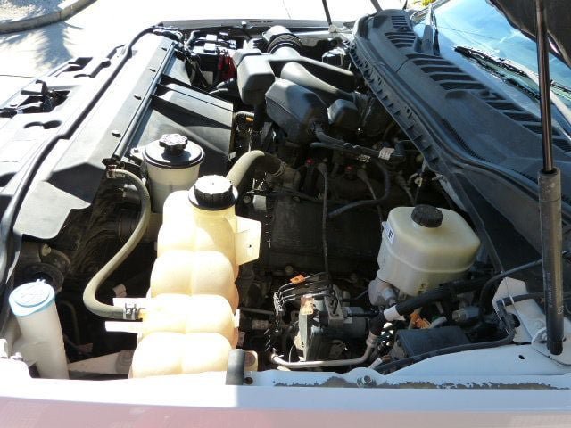 Used 2017 Ford F350 XL w/ Power Equipment Group AWD/4WD image 4