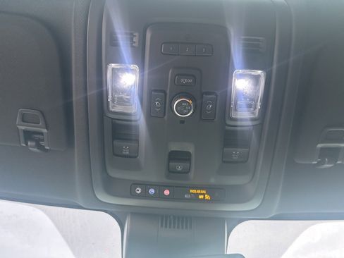 Used 2023 Chevrolet Suburban RST w/ Sport Performance Package image 23