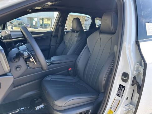 New 2026 Lexus NX 450h+ F Sport image 7