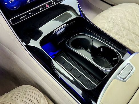 Used 2022 Mercedes-Benz S 500 4MATIC image 16