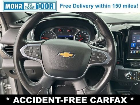 Used 2022 Chevrolet Traverse LT image 16