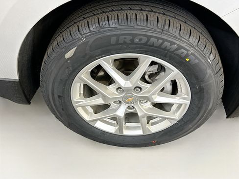 Used 2022 Chevrolet Equinox LT AWD/4WD image 11
