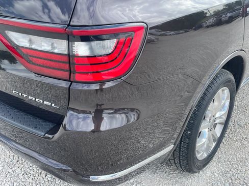 Used 2017 Dodge Durango Citadel w/ Technology Group AWD/4WD image 11