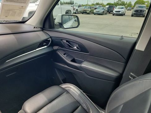 Used 2021 Chevrolet Traverse High Country FWD image 12