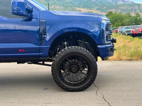 Used 2026 Ford F350 Platinum AWD/4WD image 6