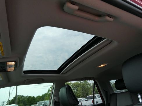 Used 2021 Toyota 4Runner SR5 Premium w/ Moonroof Package AWD/4WD image 28