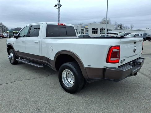 Used 2024 RAM 3500 Limited image 6