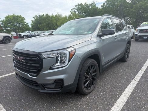 Used 2023 GMC Terrain SLE w/ Driver Convenience Package AWD/4WD image 1