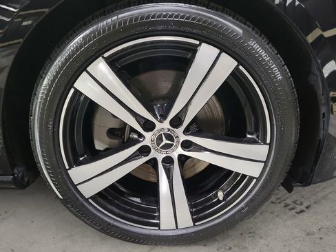 Used 2022 Mercedes-Benz C 300 4MATIC Sedan image 11