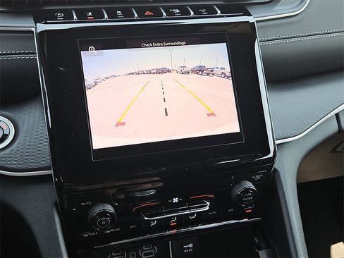 New 2025 Jeep Grand Cherokee L Laredo image 26