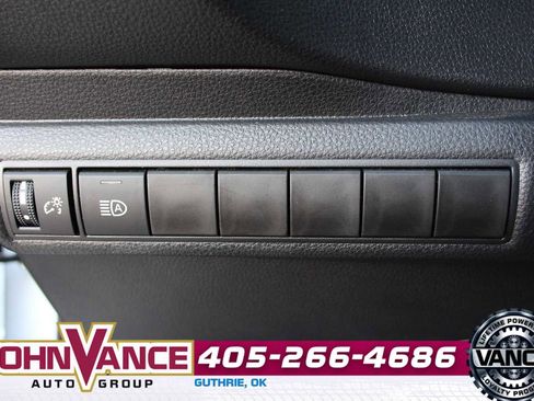 Used 2026 Toyota Corolla LE FWD image 35